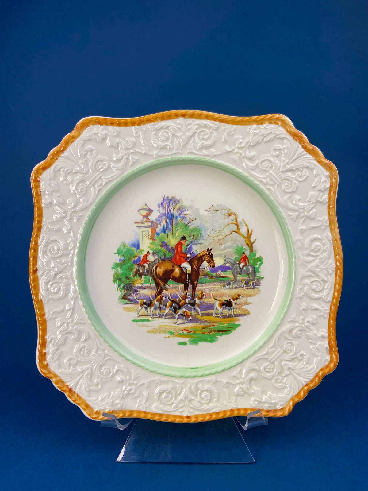 Vintage Decorative Plate with Hunting Scene by Royal Winton. English Hunting Scenes Made in England.