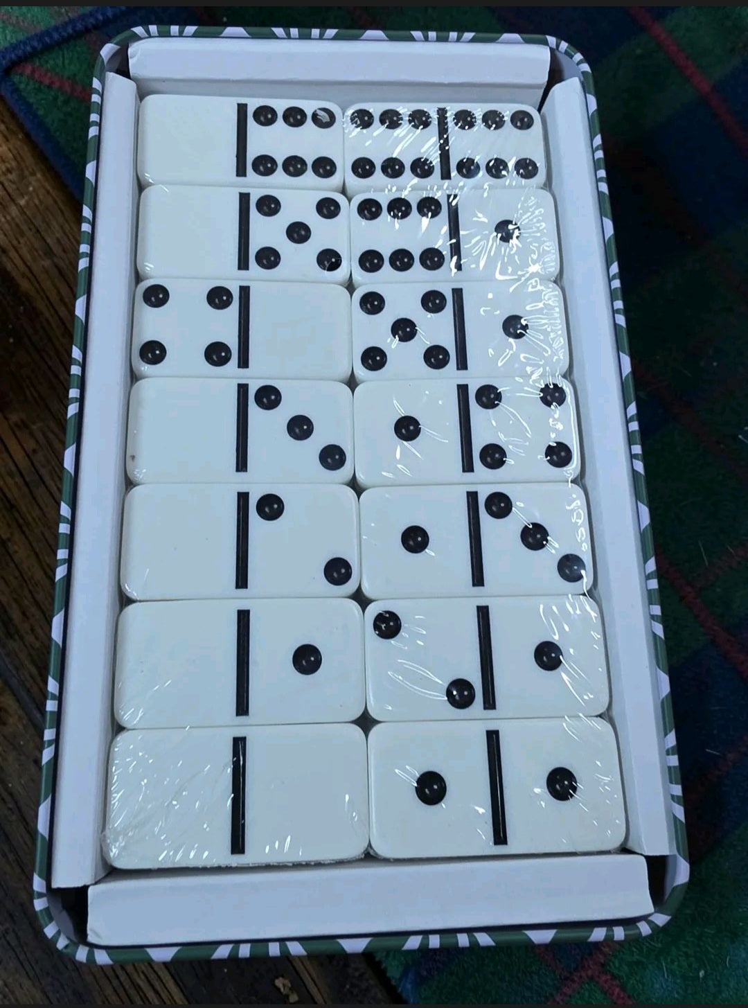Buchanan's Scotland double-six domino set